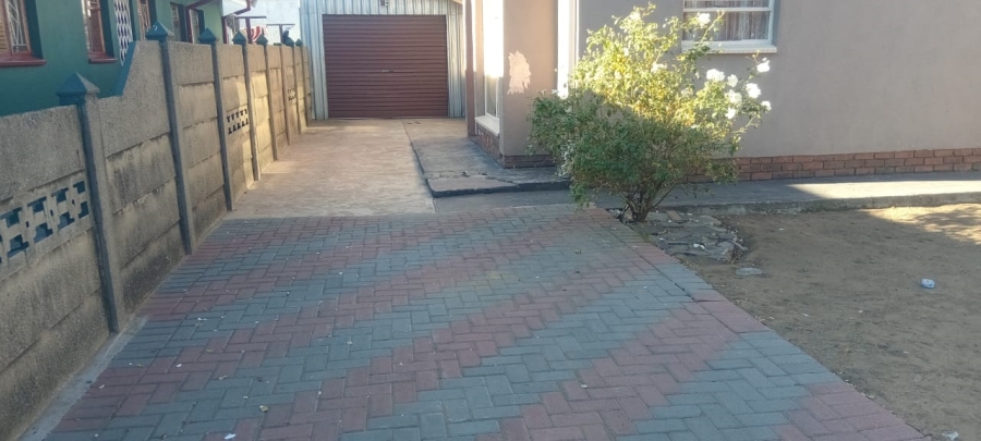 2 Bedroom Property for Sale in Zamdela Free State
